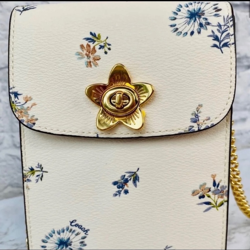 Coach Dandelion Floral Phone Crossbody Wallet_2